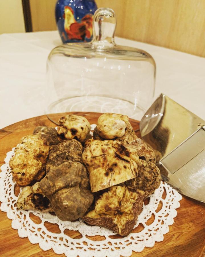 Mongalletto Castellinaldo Екстер'єр фото